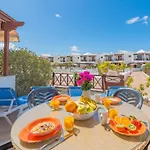 Casa Del Mar Ilic With Communal Pool And Sea Views Апартаменты *