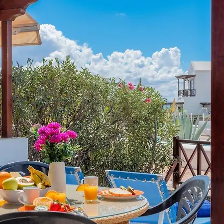 Apartamento Casa Del Mar Ilic With Communal Pool And Sea Views *