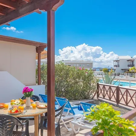 Casa Del Mar Ilic With Communal Pool And Sea Views *