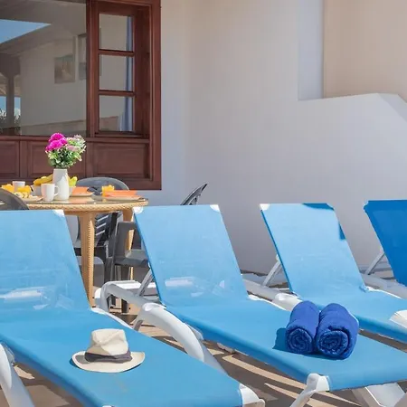Casa Del Mar Ilic With Communal Pool And Sea Views Lejlighed Playa Blanca (Lanzarote)